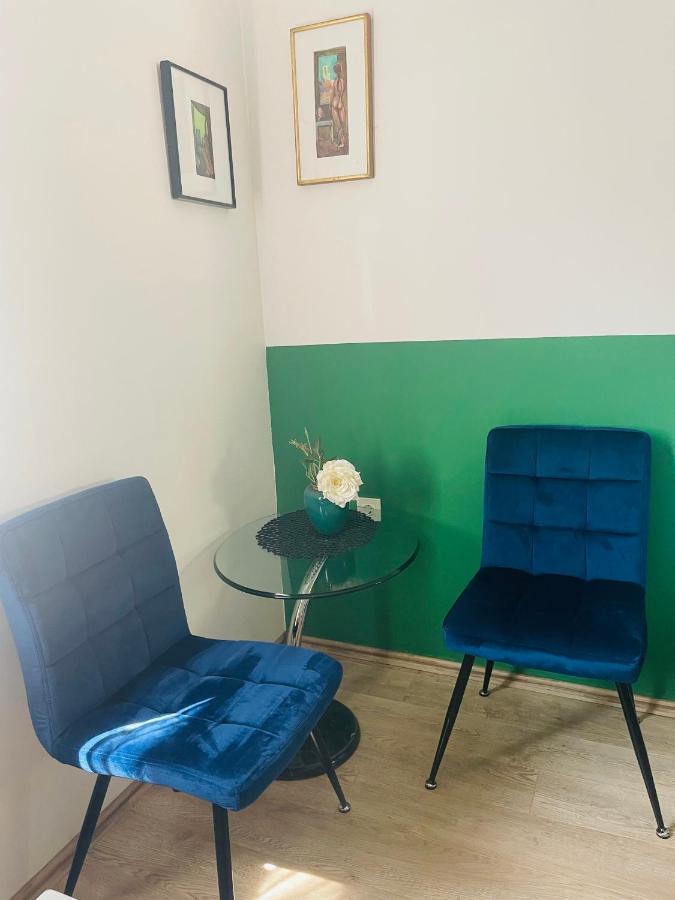 Rooms Bobic Licko Petrovo Selo Exterior photo